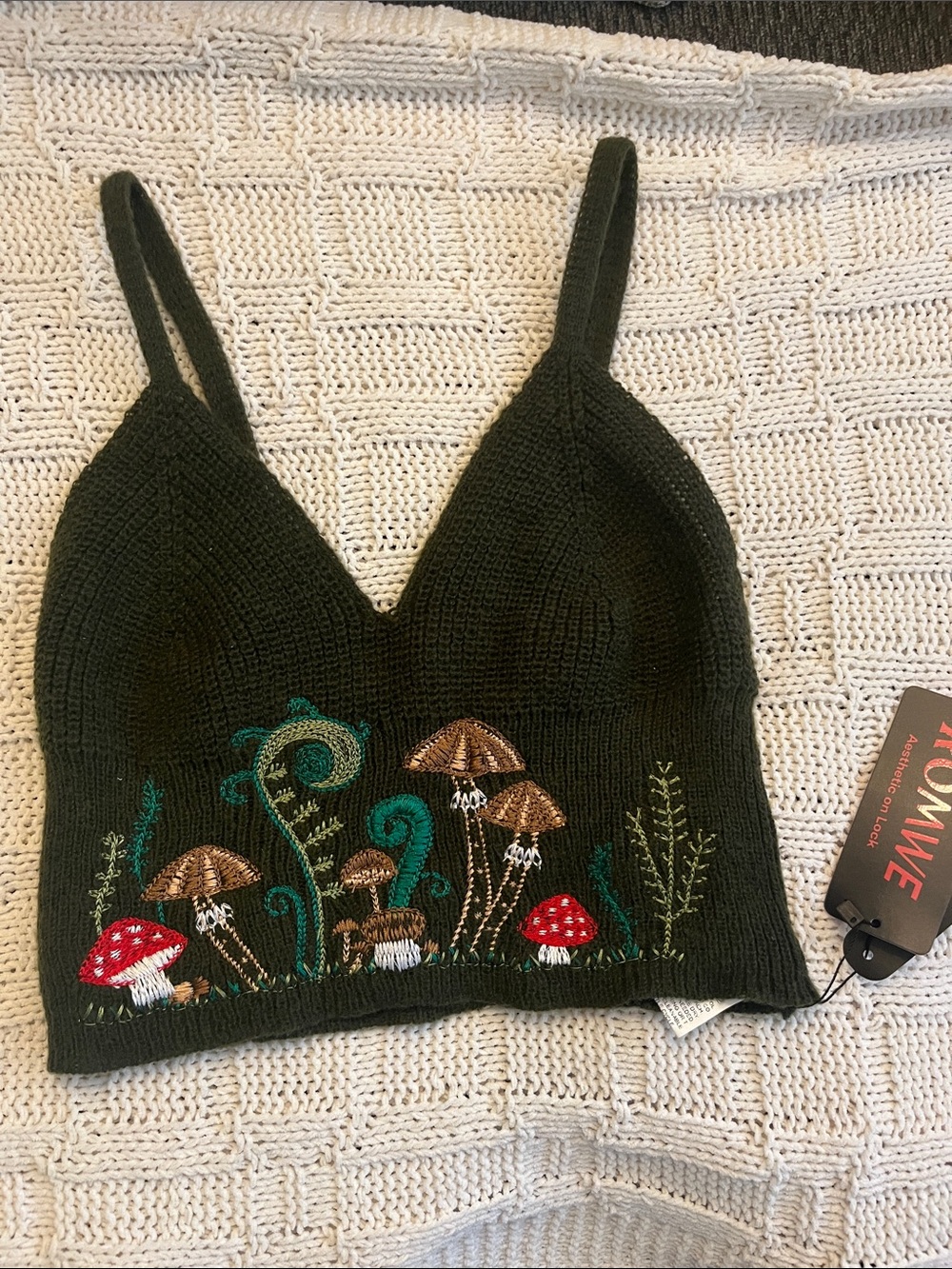 Embroidered Mushroom Crop Knit Tank - Dark Green
